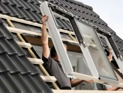 Entreprise spécialisée pose fenêtre de toit velux